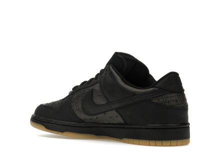 Nike SB Dunk Low Ostrich