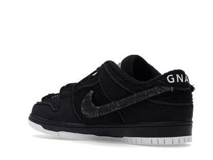 Nike SB Dunk Low Gnarhunters