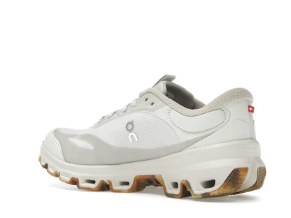 On Running Cloudventure 2 LOEWE Sand