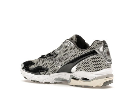 Mizuno Wave Rider 10 Flame Wave One Block Down Onyx