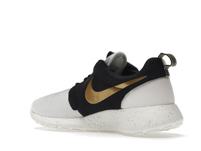 Nike Roshe Run Gold Trophy
