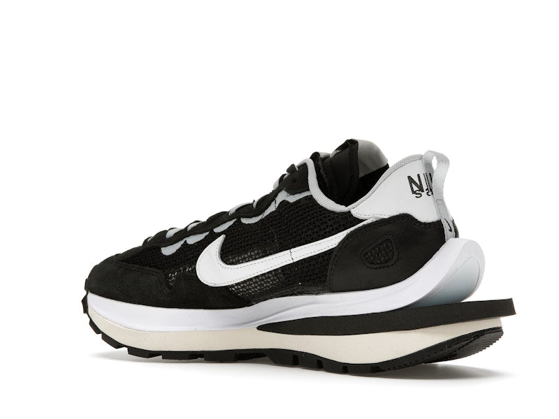 Nike Vaporwaffle sacai Black White