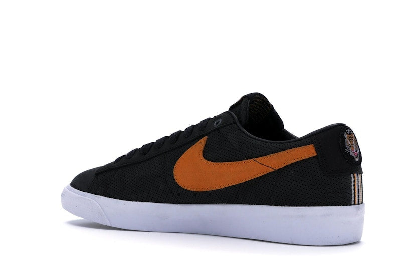 Nike SB Zoom Blazer Low GT Cats Paw Saloon