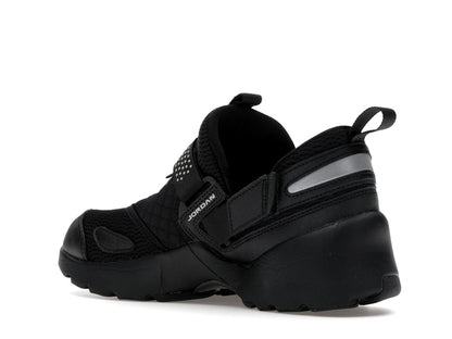 Jordan Trunner LX Triple Black (Women's)