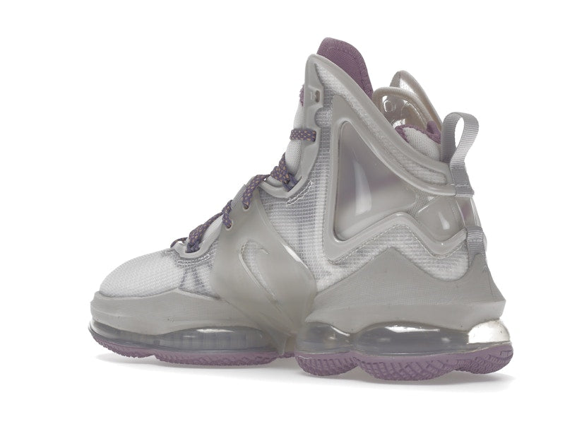 Nike LeBron 19 Strive For Greatness