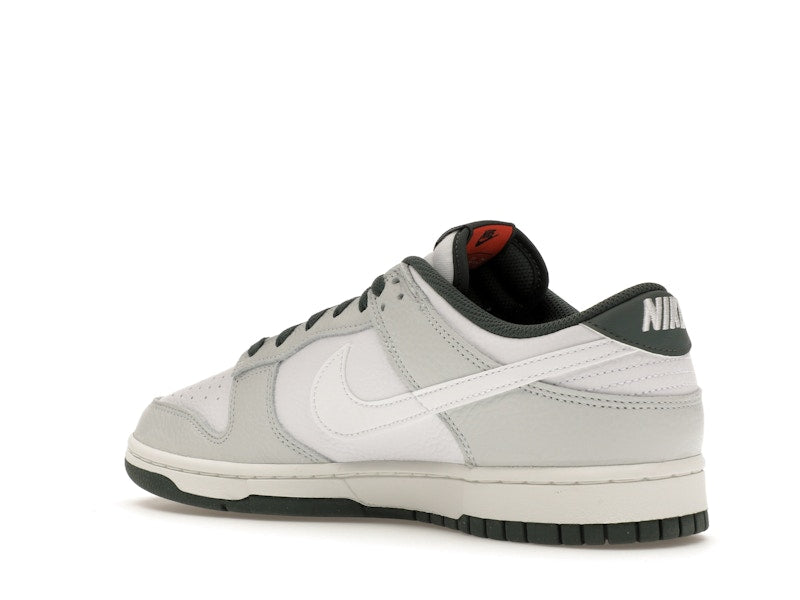Nike Dunk Low Retro SE Photon Dust Vintage Green