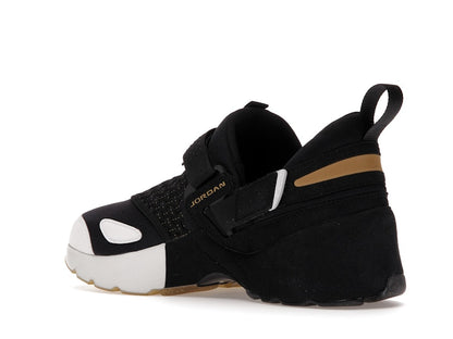 Jordan Trunner LX BHM (2017)