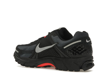 Nike Zoom Vomero 5 Black Metallic University Red