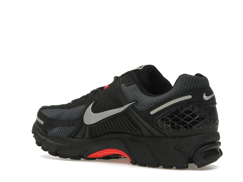 Nike Zoom Vomero 5 Black Metallic University Red