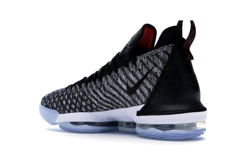 Nike LeBron 16 Oreo