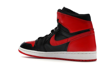Jordan 1 Retro Bred (2001)