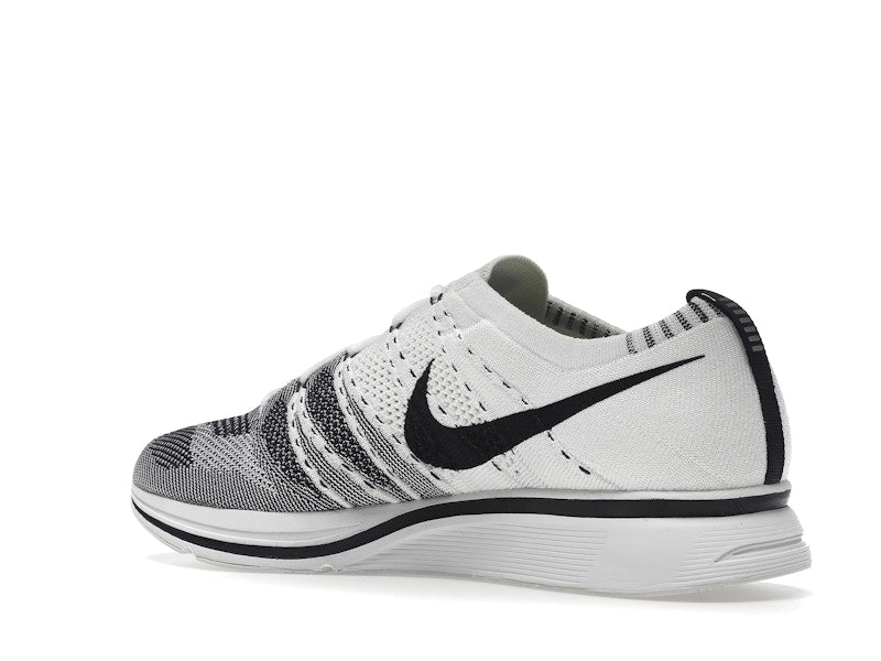 Nike Flyknit Trainer White Black