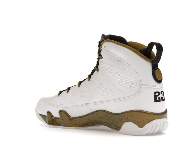 Jordan 9 Retro Statue