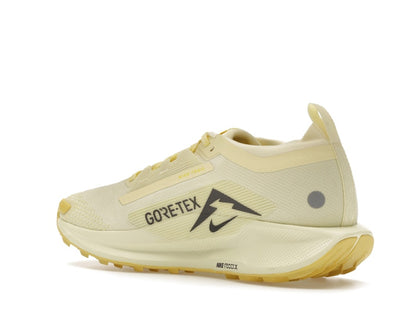 Nike React Pegasus Trail 5 Gore-Tex Alabaster Saturn Gold Lightning Medium Ash
