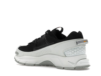 Nike Zoom Vomero 5 Roam Black Light Silver
