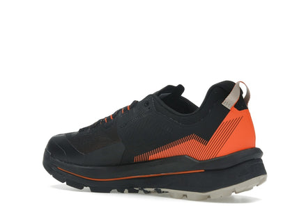 adidas Terrex Skychaser Tech Low Gore-Tex Core Black Wonder Beige Semi Impact Orange