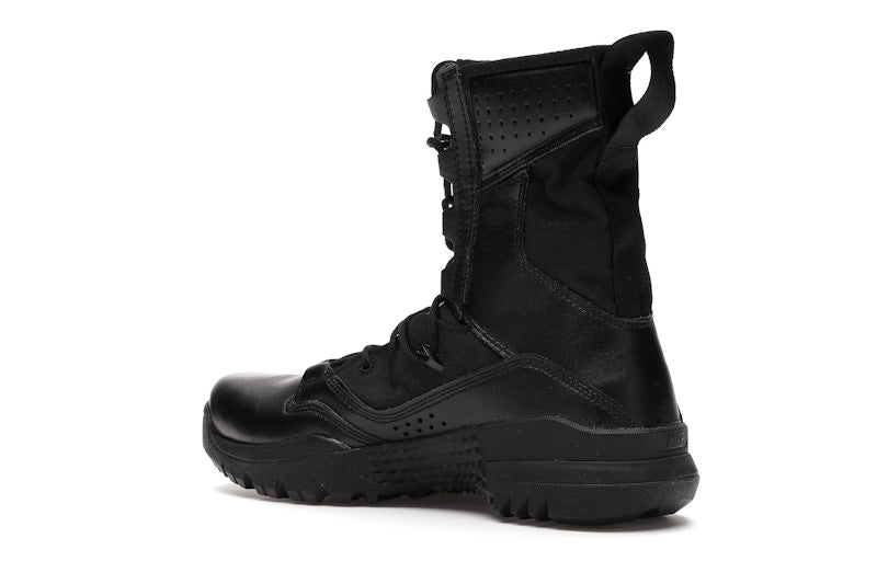 Nike Special Field Boot 8 Inch Black