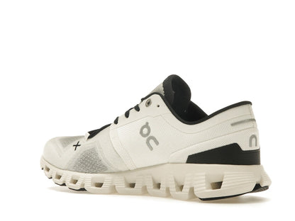 On Running Cloud X 3 White Black (Women's)