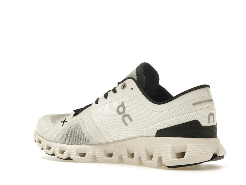 On Running Cloud X 3 White Black (Women's)