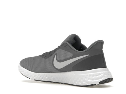 Nike Revolution 5 Cool Grey