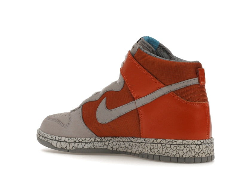 Nike Dunk High Earthquake Dark Orange