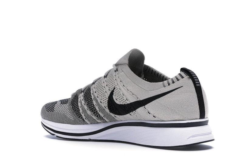 Nike Flyknit Trainer Pale Grey