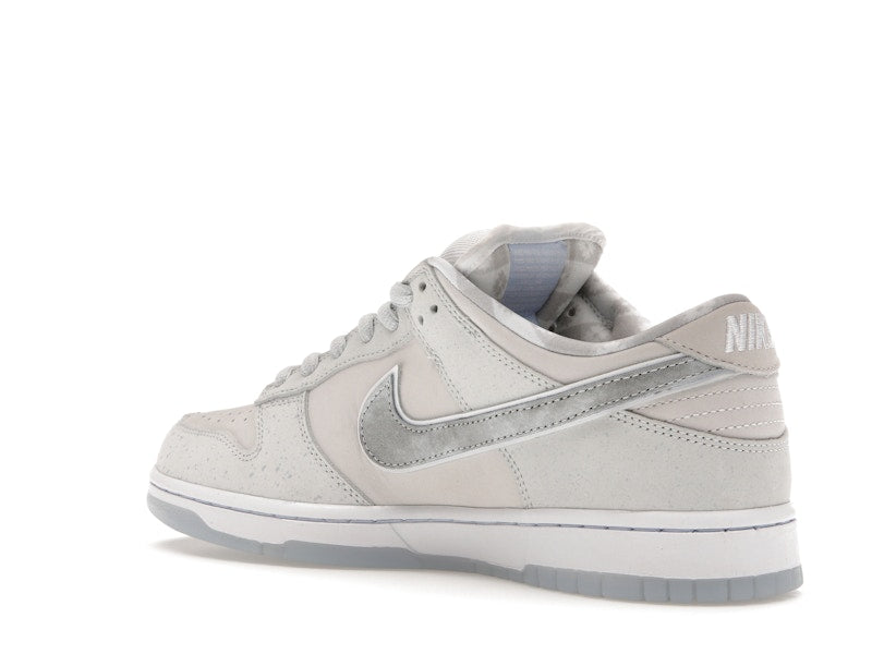 Nike SB Dunk Low White Lobster (Friends and Family)