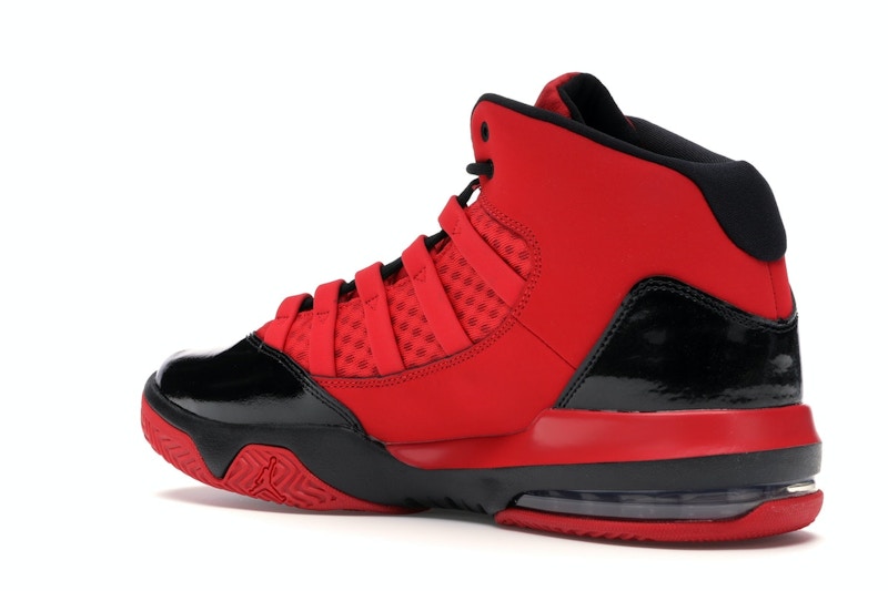 Jordan Max Aura Red Black