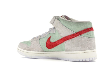 Nike SB Dunk Mid White Widow