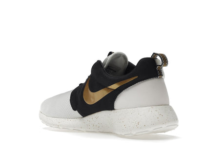 Nike Roshe Run Gold Trophy
