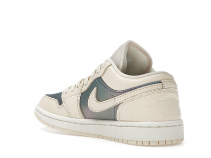 Jordan 1 Low SE Muslin Royal Tint (Women's)
