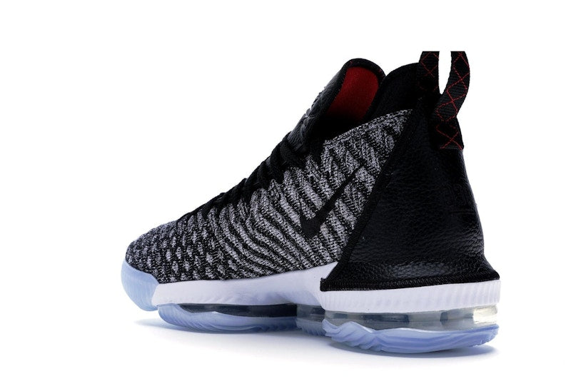 Nike LeBron 16 Oreo