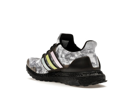 adidas Ultra Boost Sky Tint Black