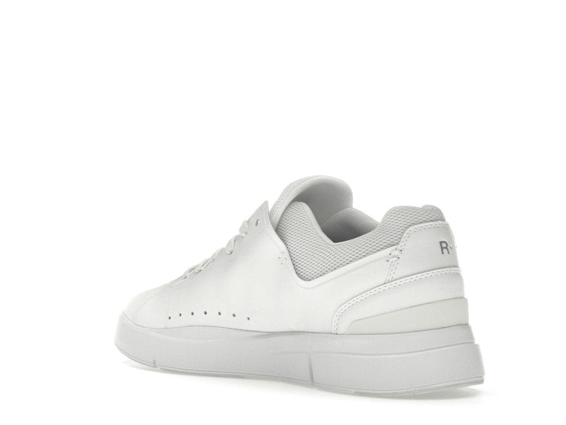 On The Roger Advantage All White (Women's)