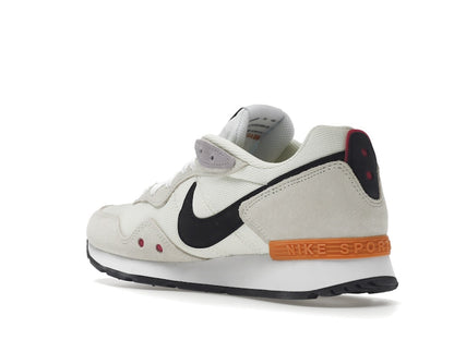 Nike Venture Runner Coconut Milk Light Curry (Women's)