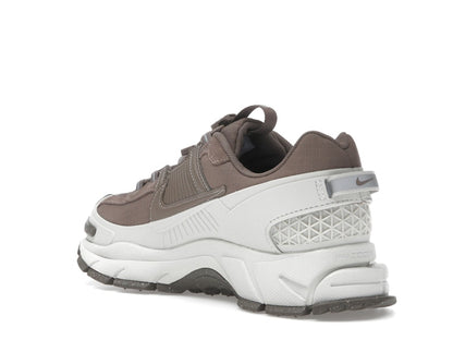 Nike Zoom Vomero 5 Roam Light Bone Mink Brown (Women's)