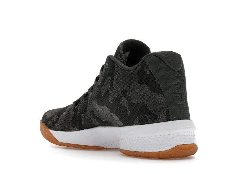 Jordan B.Fly River Rock/White-Dark Stucco