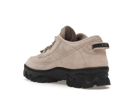 Nike Lahar Low Fossil Stone (Women's)