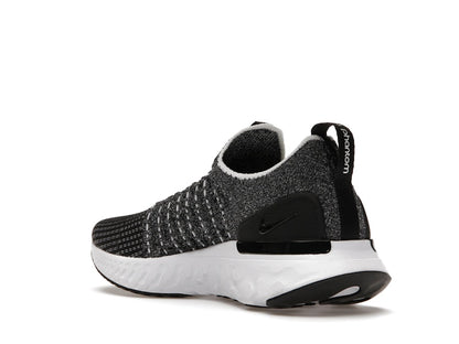 Nike React Phantom Run Flyknit 2 Oreo (Women's)
