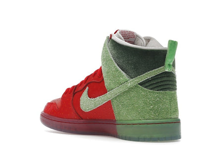 Nike SB Dunk High Strawberry Cough