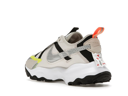 Nike TC 7900 LX 3M Light Orewood Brown (Women's)