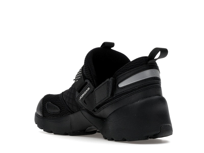 Jordan Trunner LX Triple Black (Women's)