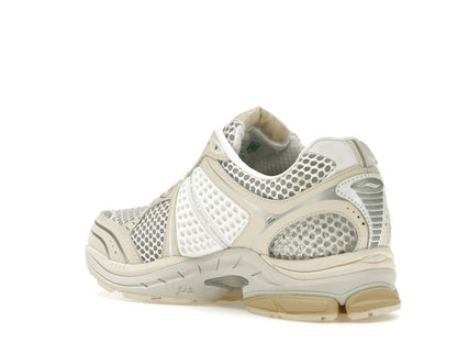 Saucony ProGrid Triumph 4 Highsnobiety Cream