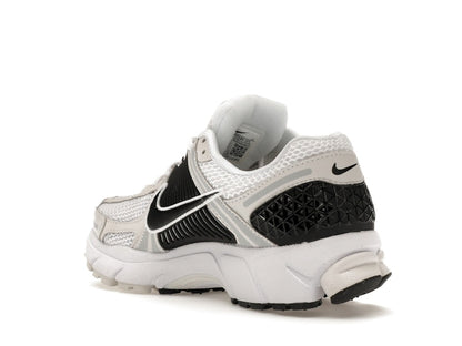 Nike Zoom Vomero 5 White Black