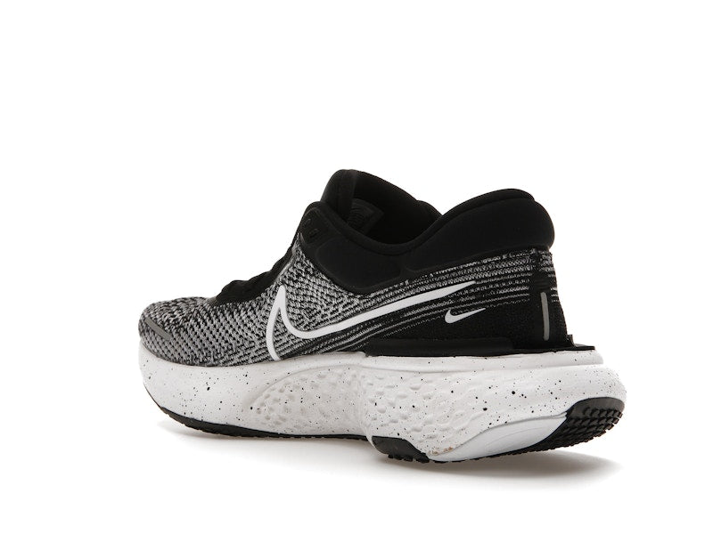 Nike ZoomX Invincible Run Flyknit Oreo