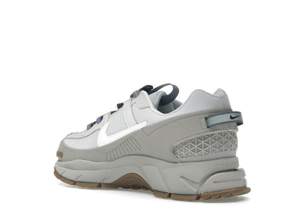 Nike Zoom Vomero Roam College Grey White Gum