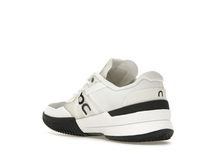On The Roger Pro 2 Clay White Black (Women's)