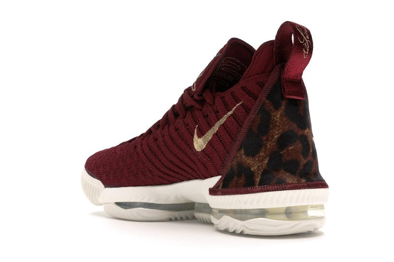 Nike LeBron 16 King