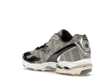 Mizuno Wave Rider 10 Flame Wave One Block Down Onyx