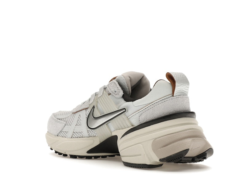 Nike V2K Run Pure Platinum Chrome (Women's)